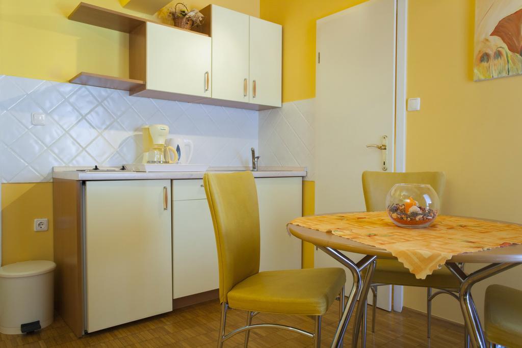 Villa Neda Makarska Værelse billede