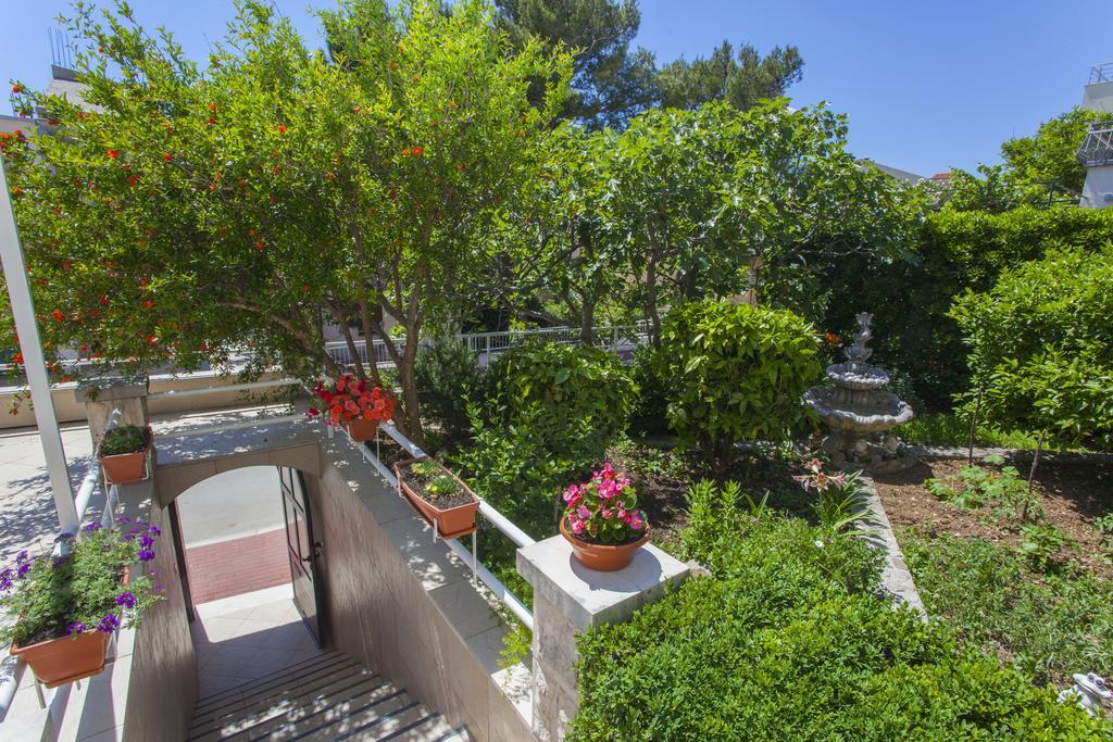 Villa Neda Makarska Eksteriør billede