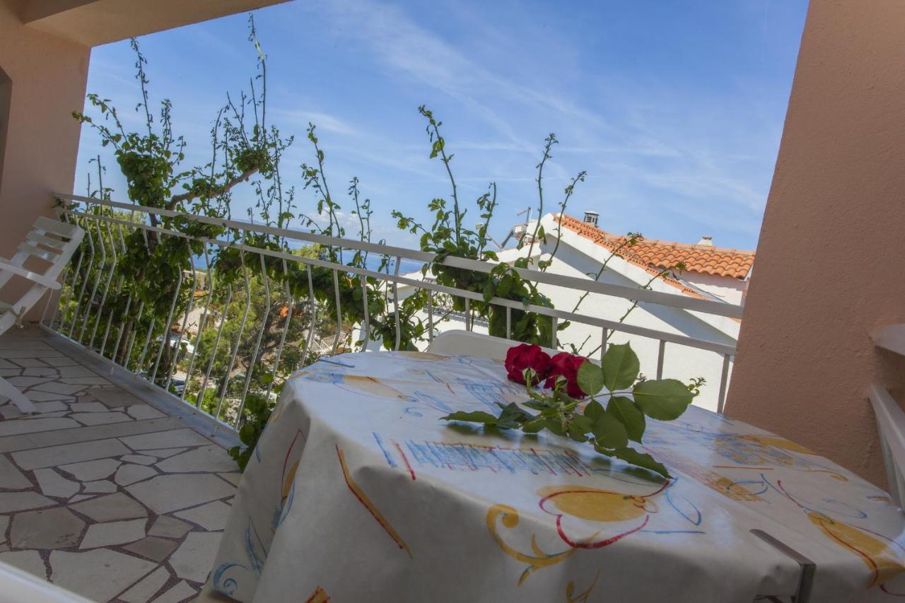 Villa Neda Makarska Eksteriør billede